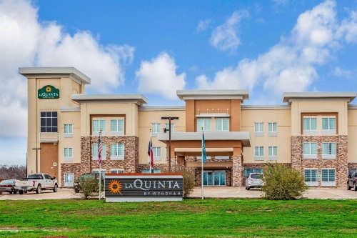 La Quinta Inn & Suites by Wyndham Luling image 22