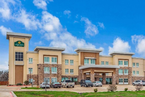 La Quinta Inn & Suites by Wyndham Luling image 24