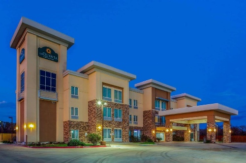 La Quinta Inn & Suites by Wyndham Luling image 26