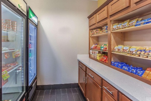 La Quinta Inn & Suites by Wyndham Luling image 29